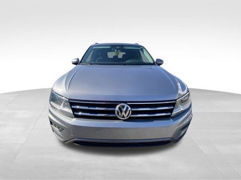Used 2020 Volkswagen Tiguan S w/ 3rd Row Seat Package AWD/4WD image 17