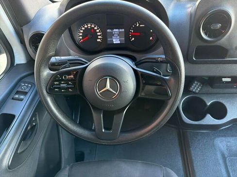Used 2020 Mercedes-Benz Sprinter 3500 image 16