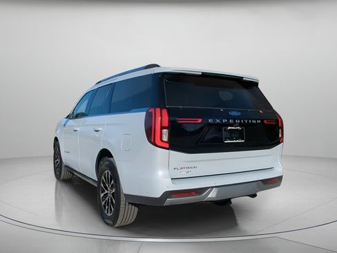 Certified 2025 Ford Expedition Platinum image 21