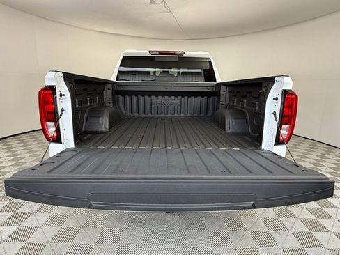 Used 2025 GMC Sierra 1500 Elevation w/ Preferred Package image 29