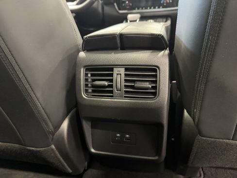 Used 2023 Nissan Rogue Platinum AWD/4WD image 13