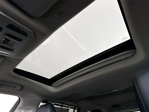 New 2026 Toyota Highlander Limited image 6