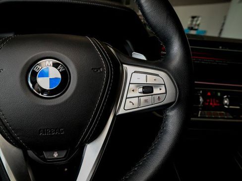 Used 2022 BMW X7 xDrive40i w/ Premium Package image 43