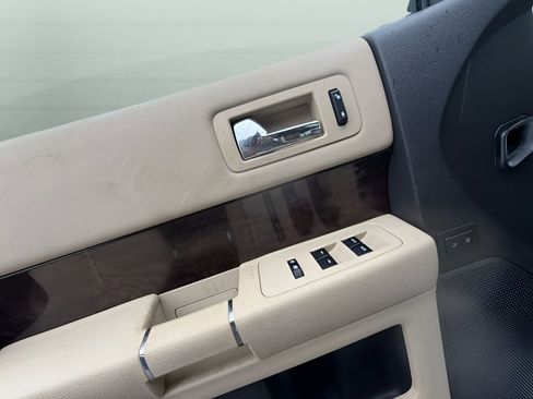 Used 2018 Ford Flex Limited w/ Equipment Group 301A image 11