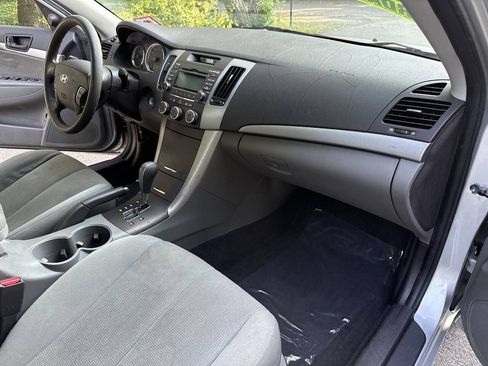 Used 2009 Hyundai Sonata GLS FWD image 18