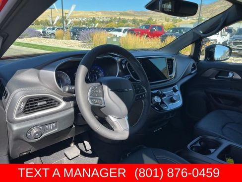 New 2026 Chrysler Pacifica Select FWD image 12