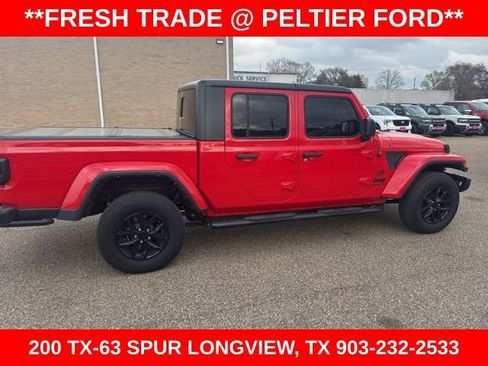 Used 2023 Jeep Gladiator Sport image 15