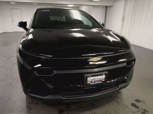 Certified 2026 Chevrolet Equinox EV LT FWD image 3