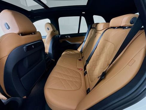 Used 2024 BMW X5 xDrive50e w/ M Sport Package image 26