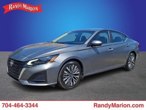 Used 2023 Nissan Altima 2.5 SV FWD image 1