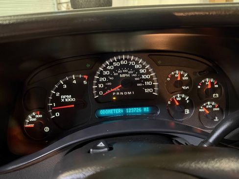 Used 2007 GMC Sierra 2500 SLE w/ Heavy-Duty Power Package AWD/4WD image 8