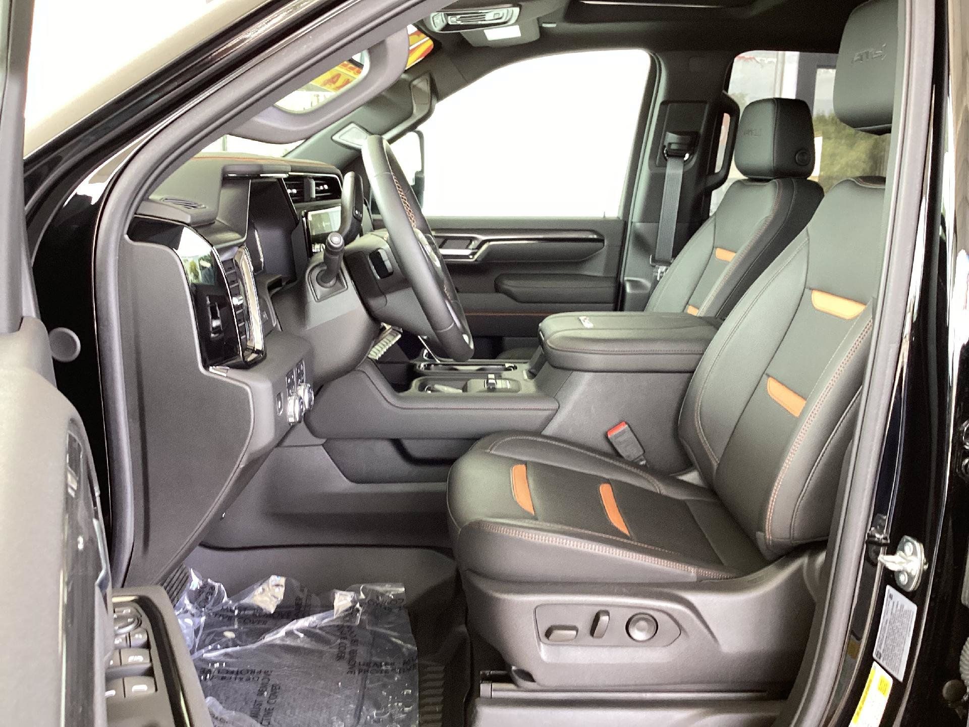 New 2025 GMC Sierra 2500 AT4 w/ Max Trailering Package AWD/4WD image 10