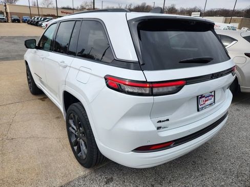 New 2026 Jeep Grand Cherokee Limited AWD/4WD image 4