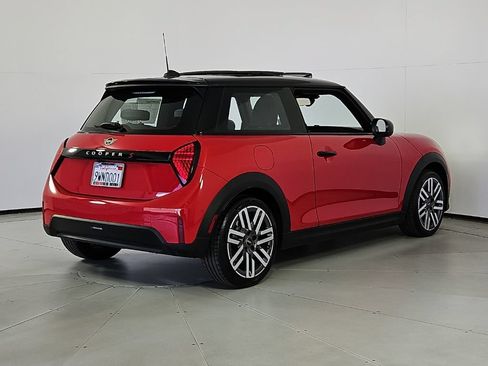 Used 2026 MINI Cooper S FWD image 7