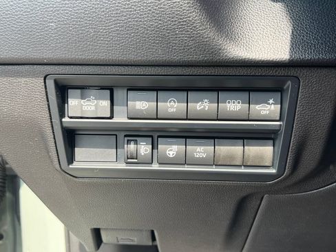 Used 2025 Toyota Tundra SR5 w/ SR5 Premium Package AWD/4WD image 25