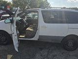 Used 1999 Toyota Sienna XLE image 3