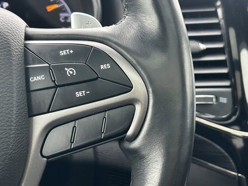 Used 2019 Jeep Grand Cherokee Limited X image 24