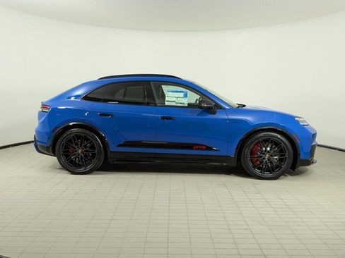 New 2026 Porsche Macan GTS Electric image 8
