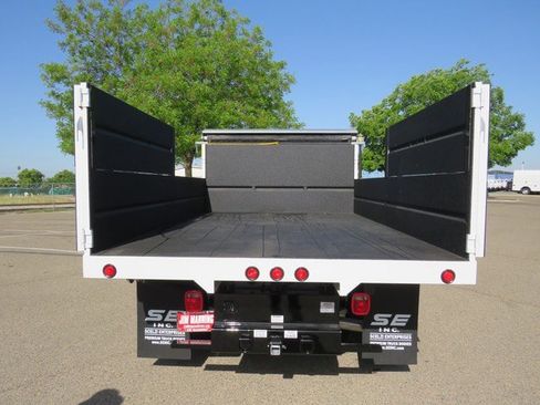 New 2023 RAM 5500 Tradesman w/ Chrome Appearance Group image 59