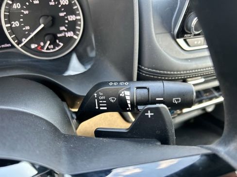 Used 2023 Nissan Rogue SV image 49