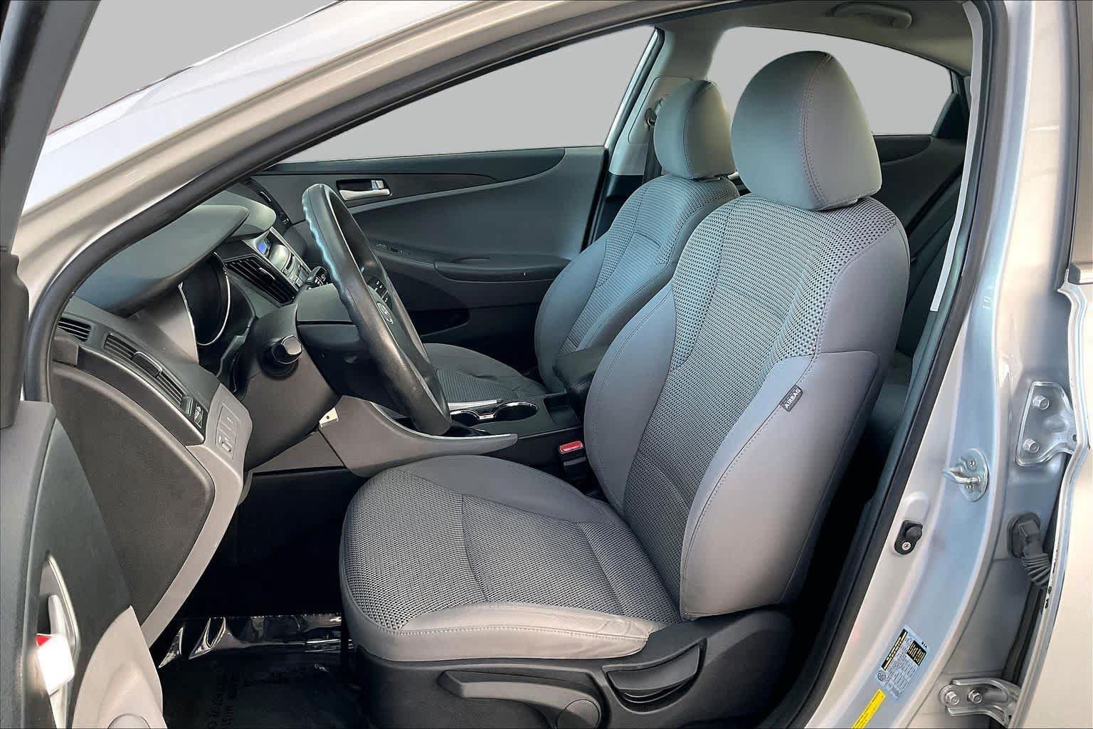 Used 2011 Hyundai Sonata GLS FWD image 7