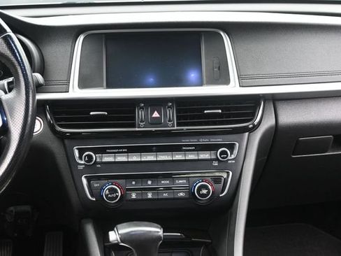 Used 2019 Kia Optima SX w/ SX Limited (Bronze) Package FWD image 28