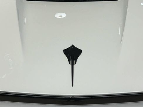 Used 2024 Chevrolet Corvette Stingray Premium Conv w/ Z51 Performance Package image 12