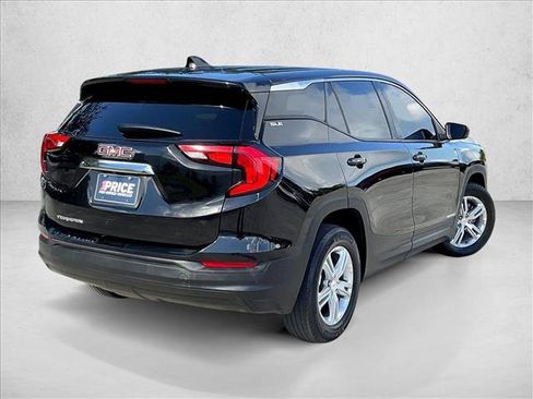 Used 2020 GMC Terrain SLE FWD image 2
