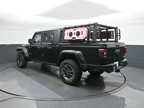 Used 2020 Jeep Gladiator Overland image 5