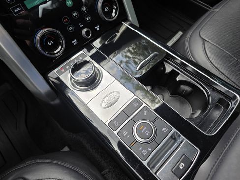 Used 2022 Land Rover Range Rover Westminster Edition image 22
