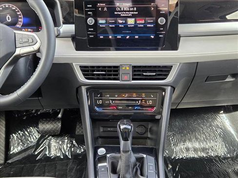 New 2026 Volkswagen Taos SE AWD/4WD image 13