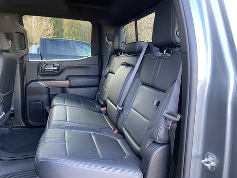 Used 2020 Chevrolet Silverado 1500 High Country w/ Technology Package image 39