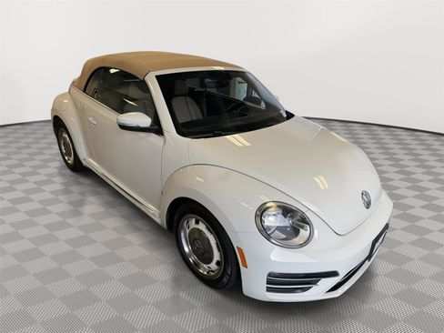 Used 2018 Volkswagen Beetle 2.0T Coast image 5