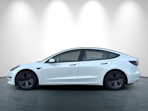 Used 2022 Tesla Model 3 image 7