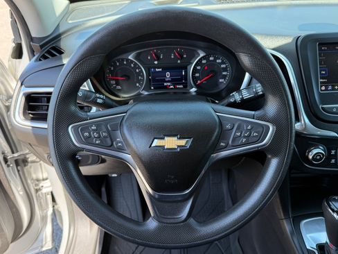 Used 2020 Chevrolet Equinox LT FWD image 14