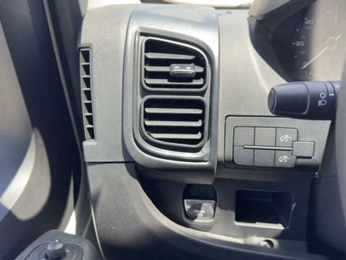 Used 2023 RAM ProMaster 2500 FWD image 22