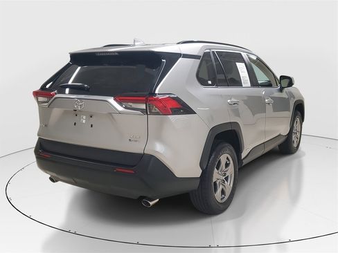 Used 2025 Toyota RAV4 XLE image 7