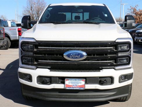 New 2025 Ford F250 Platinum image 3