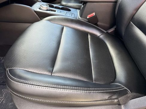 Used 2022 Ford Escape SEL FWD image 24