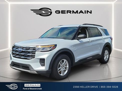 New 2026 Ford Explorer Active RWD image 3