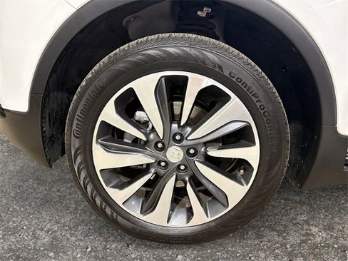 Used 2022 Buick Encore Preferred w/ Safety Package image 12