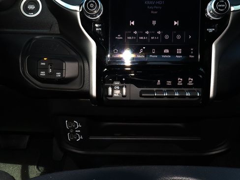 Used 2026 RAM 2500 Big Horn AWD/4WD image 11