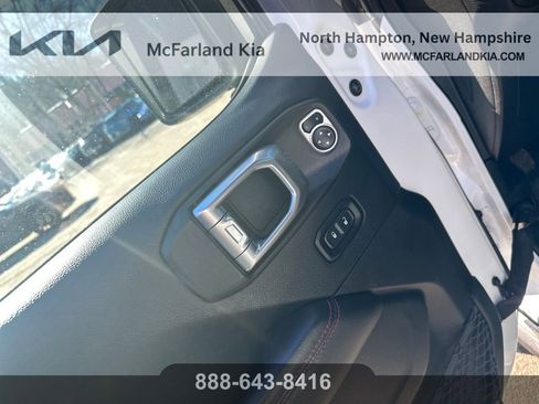 Used 2018 Jeep Wrangler Unlimited Rubicon image 13