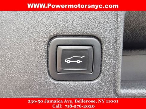 Used 2020 GMC Terrain Denali w/ Denali Premium Package image 18