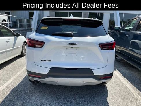 Used 2023 Chevrolet Blazer LT w/ Midnight/Sport Edition FWD image 5