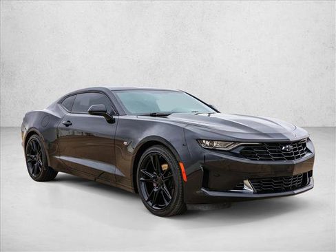 Used 2023 Chevrolet Camaro LT w/ RS Package image 3