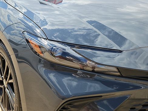 Used 2025 Toyota Camry SE FWD image 6