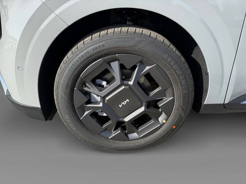 New 2026 Kia Carnival SX image 9