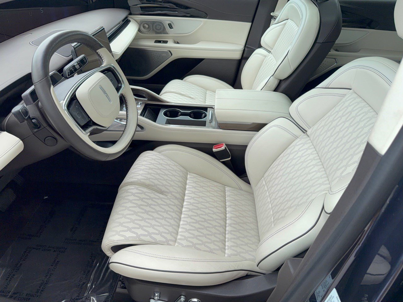 Used 2024 Lincoln Nautilus Black Label AWD/4WD image 5