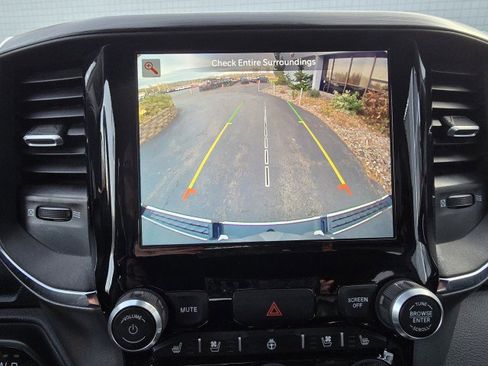 Used 2024 RAM 1500 Laramie image 24